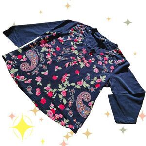 Artsy Paisley Floral Sequin Embellished Long sleeve crew neck pullover top Med.